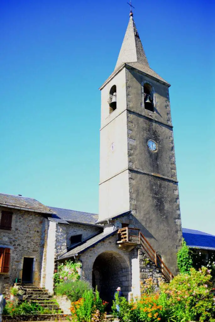 Eglise à Fraisse