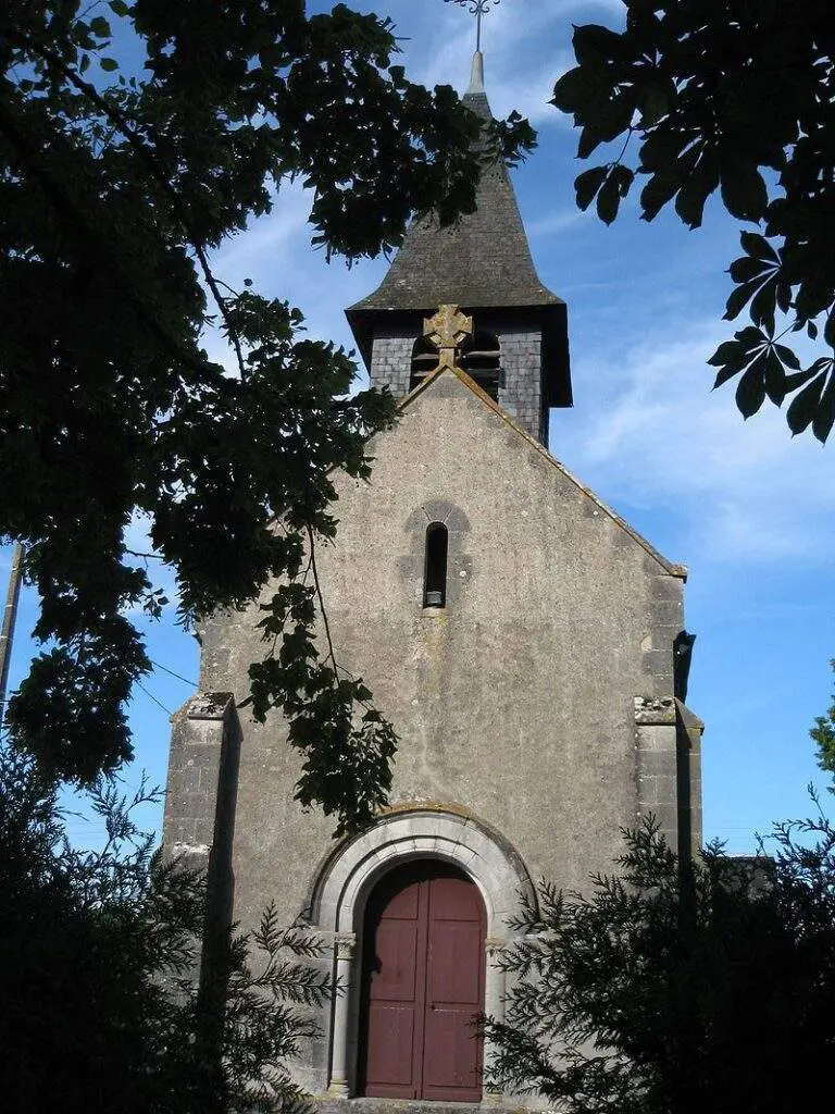 Eglise à Plou (Eglise Saint Pierre )