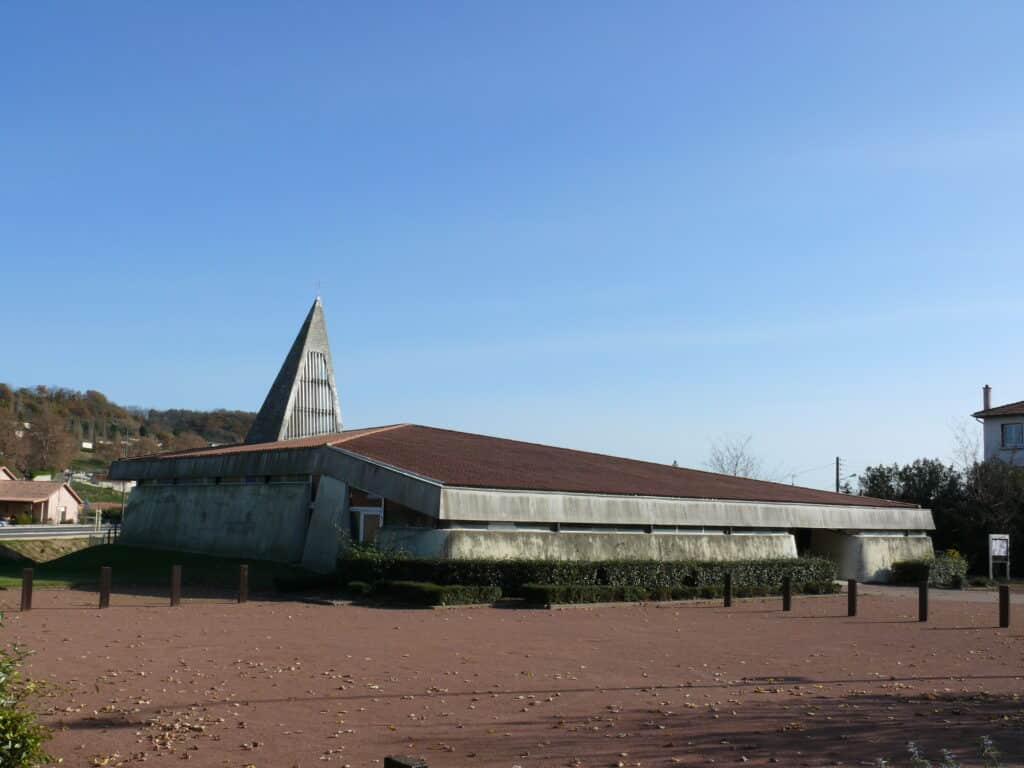 Eglise À Port Vieux