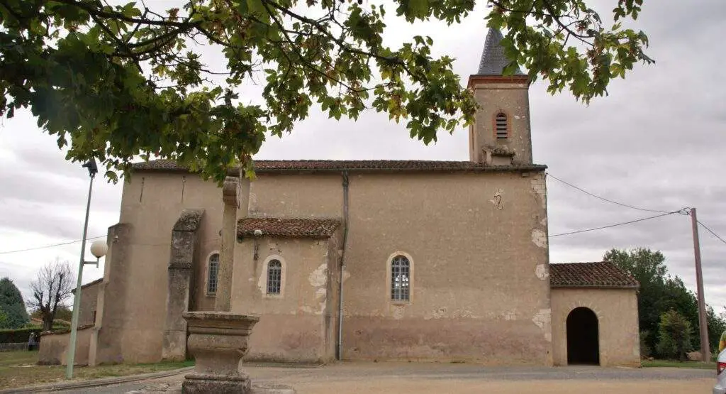 Eglise à Poulan