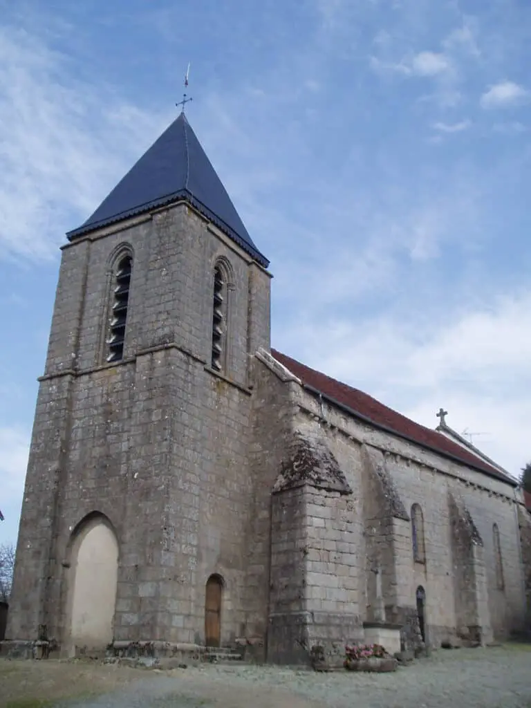 Église à Vareilles
