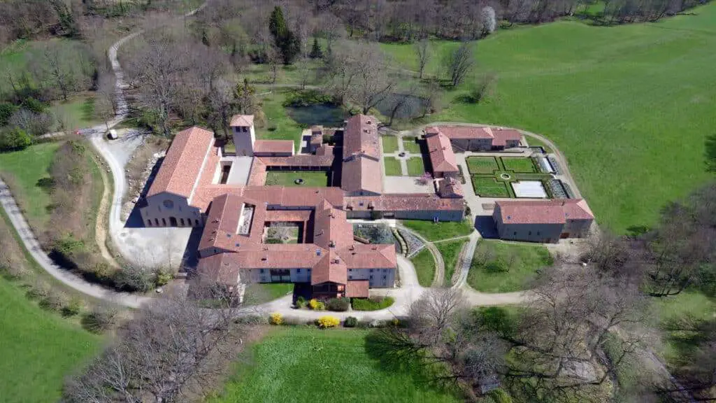 Église Abbaye Notre Dame Du Pesquié
