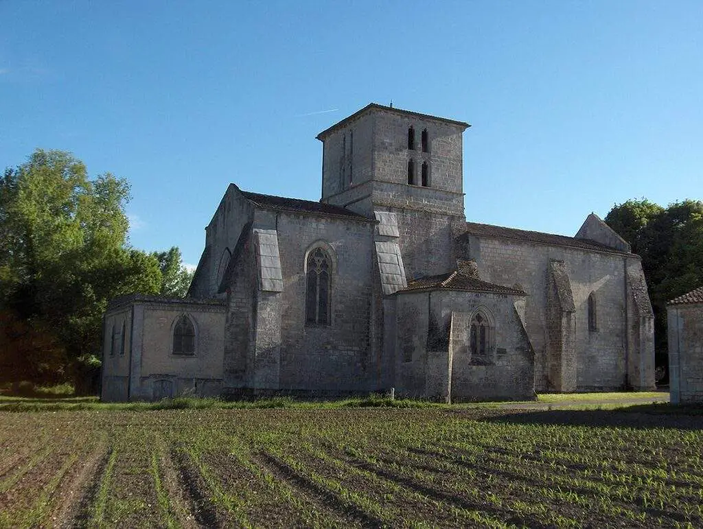 Église Angeac-charente : Saint-pierre