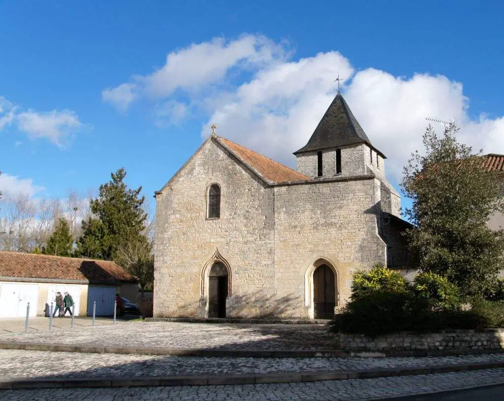 Église Aunac : Saint-sixte