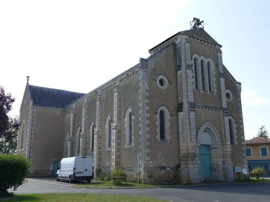 Église Béruges (Sacré-coeur)