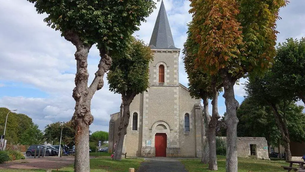 Église Buxerolles (Saint Philippe Et Saint Jacques)