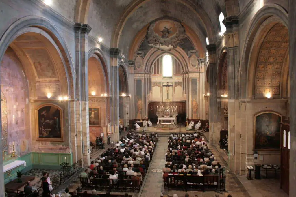 Église Cathédrale D’orange (Notre Dame de Nazareth)