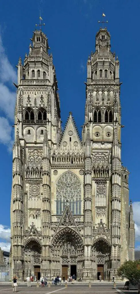 Église Cathédrale Saint-gatien
