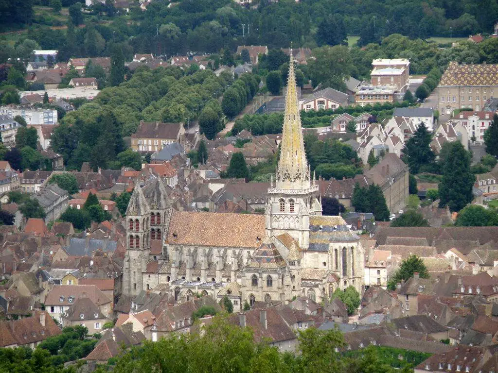Église Cathédrale Saint Lazare