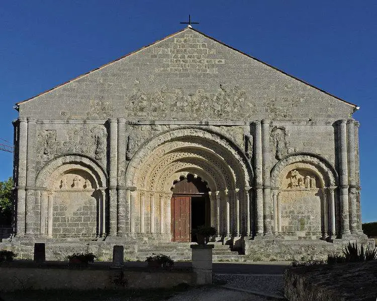 Église Chalais: Saint-martial