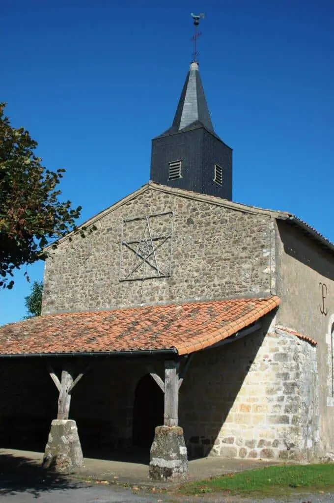 Église Chantecorps (Saint-philibert)