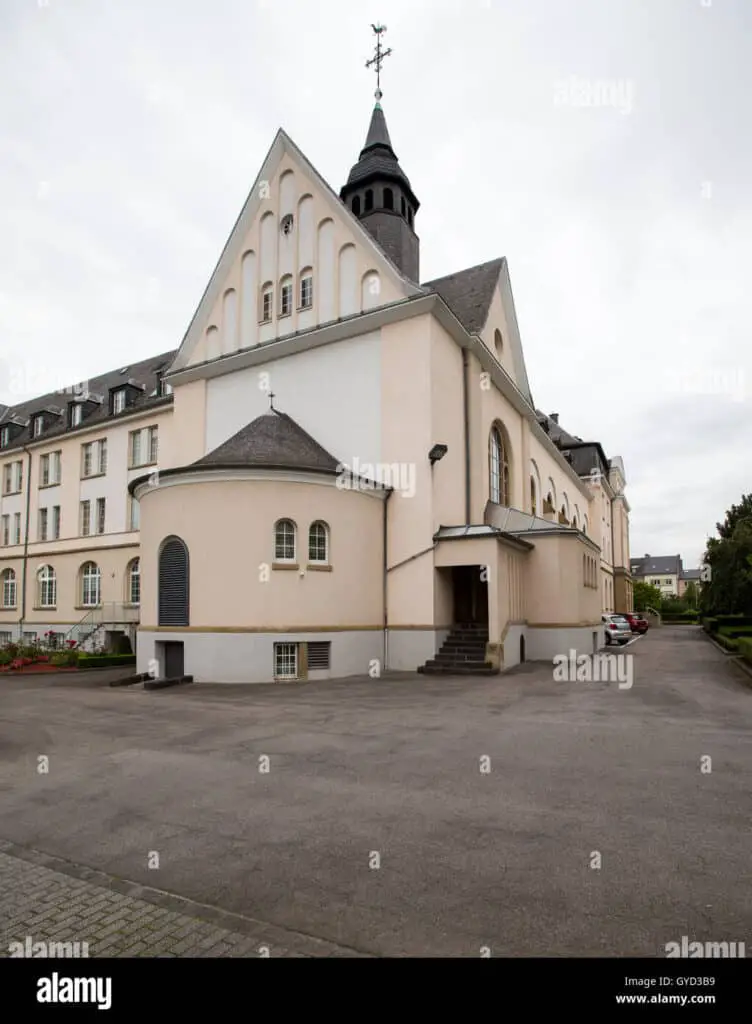 Église Chapelle Des Soeurs Franciscaines