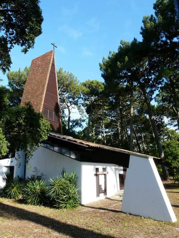 Église Chapelle Saint-esprit Au Pyla (Chapelle Forestière)
