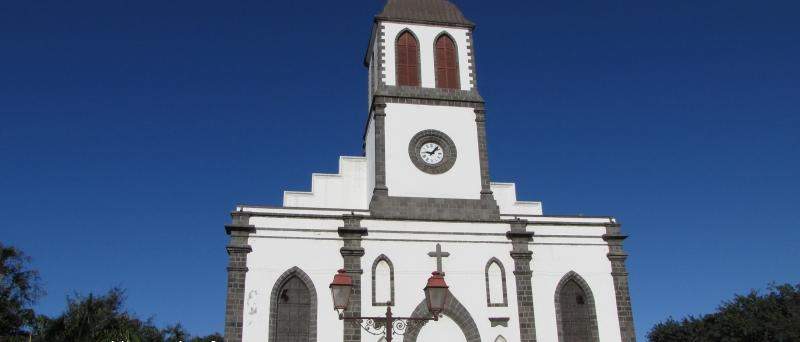 Église Chapelle Saint-joseph Artisan (Pierrefonds)