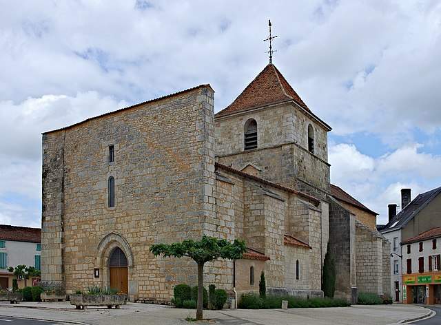 Église Chasseneuil-sur-bonnieure : Saint Saturnin