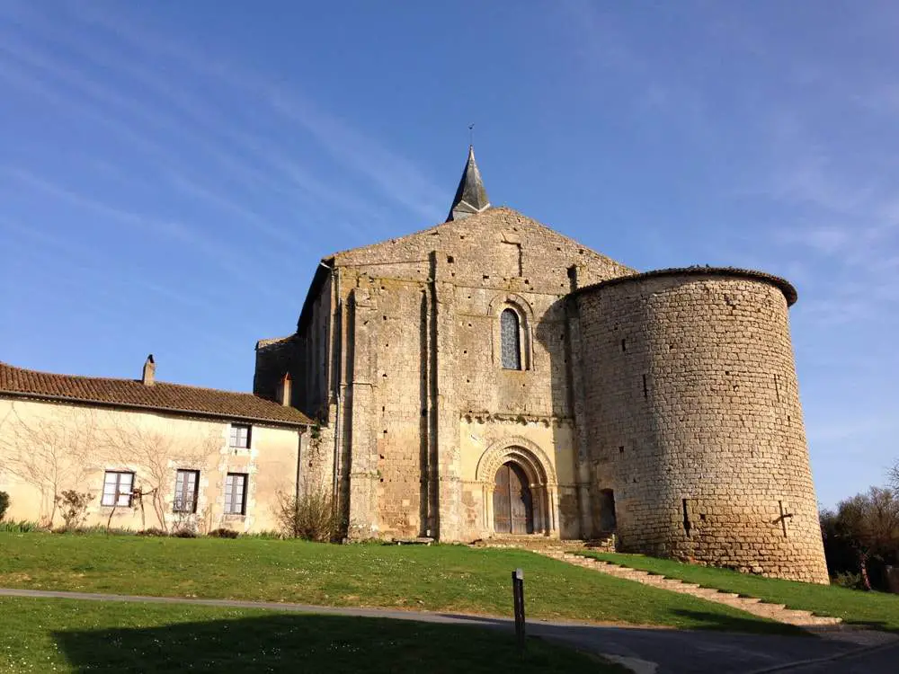 Église Château-larcher (Notre-dame)