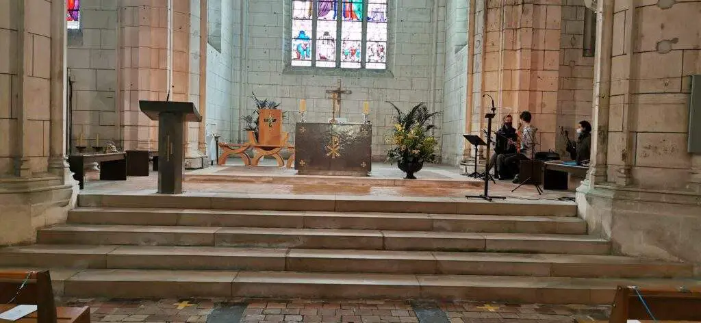 Église Châteauneuf : Hôpital