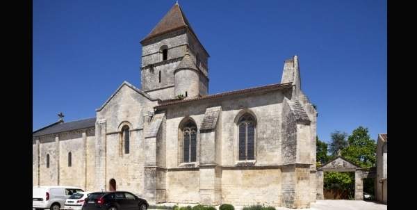 Église Chef Boutonne (Saint-pierre)