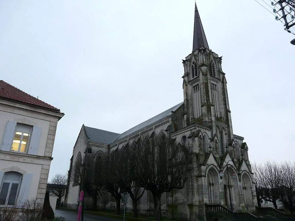 Église Cognac : Sacré-coeur