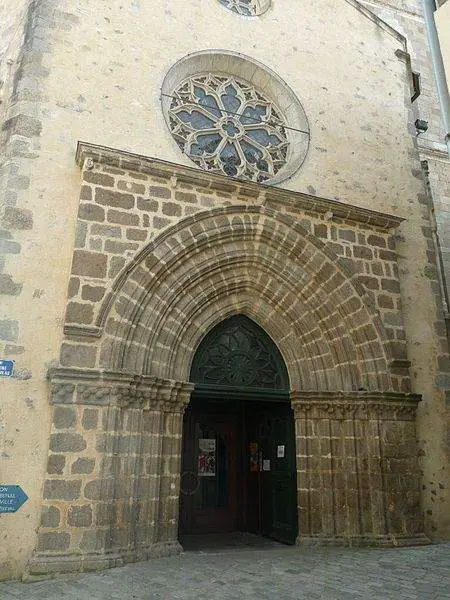 Église Confolens : Saint Maxime