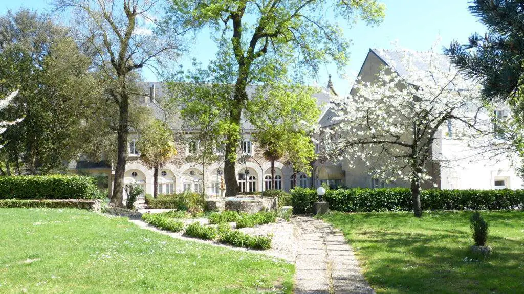 Église Couvent Des Franciscains