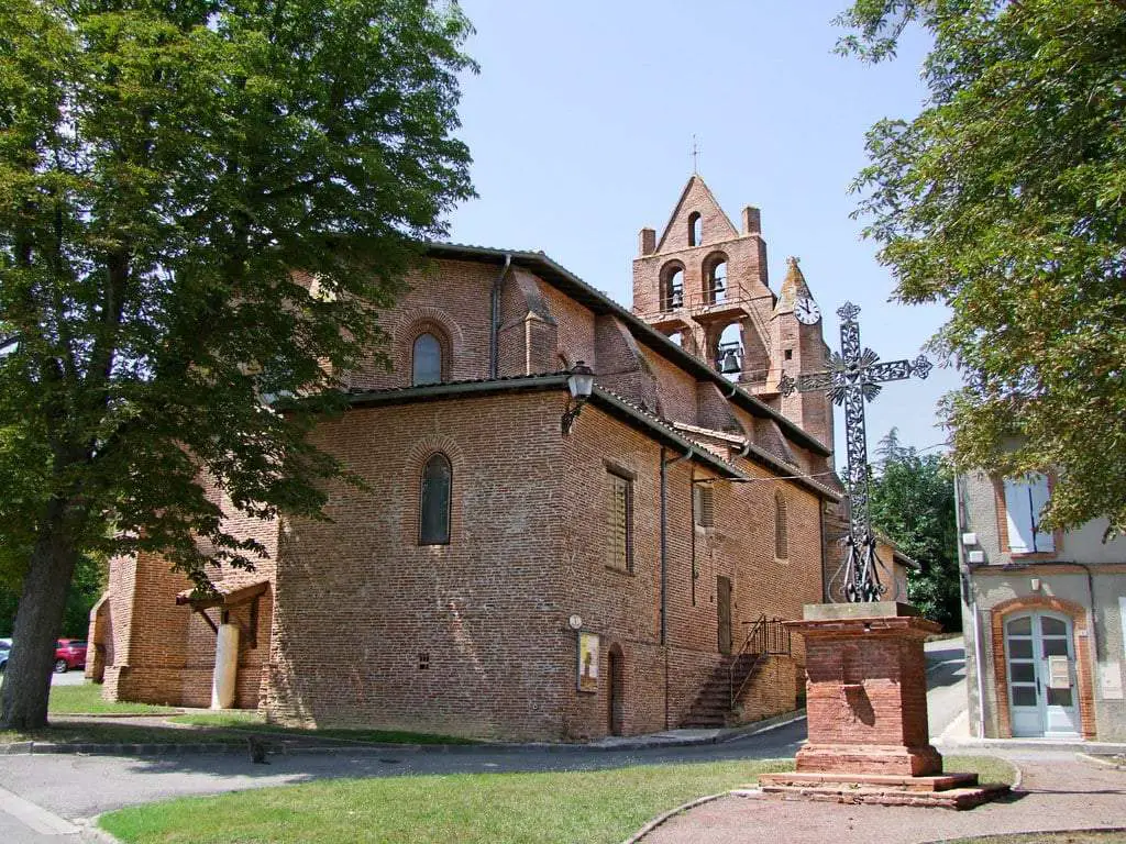 Eglise D’ayguesvives (Saint-saturnin)