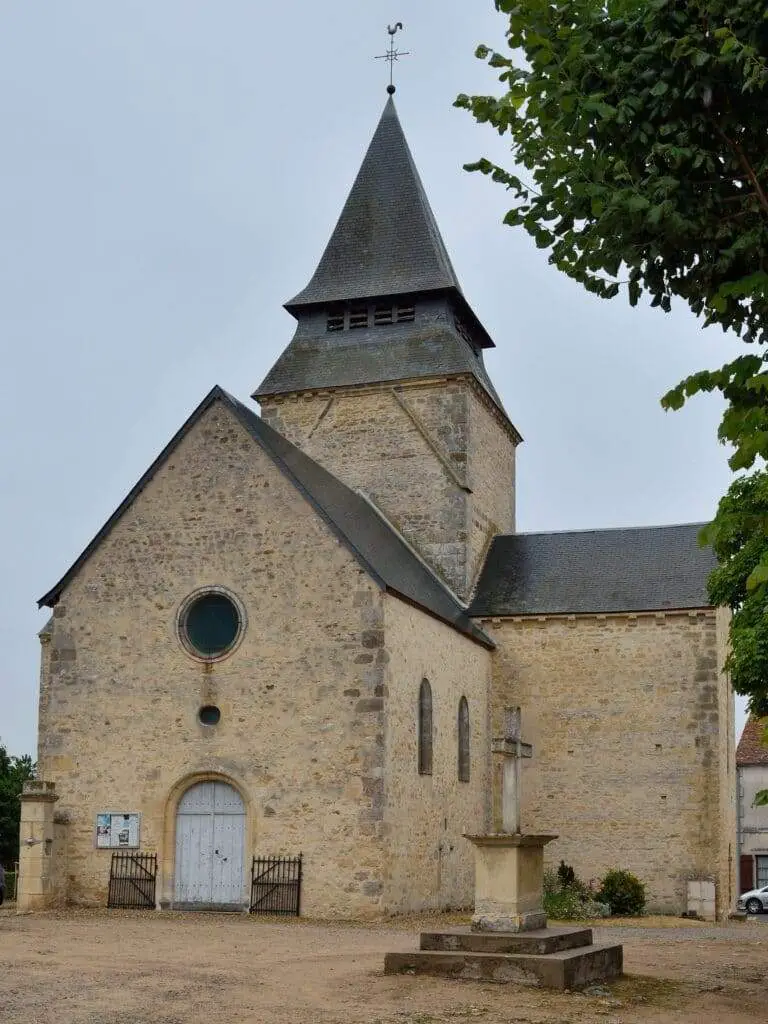 Église de Bessais-le-Fromental