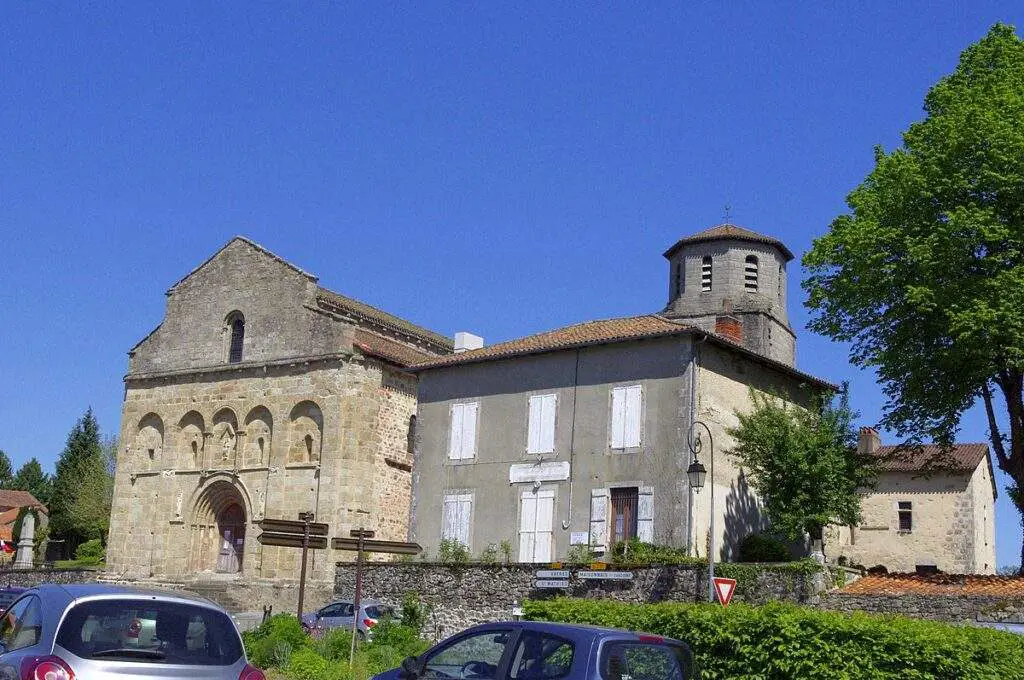 Église de Les Salles-Lavauguyon