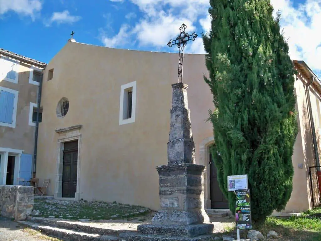 Église de Rustrel (De La Nativité de Notre Dame)