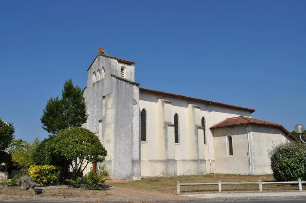 Église de Sainte-Eulalie-en-Born