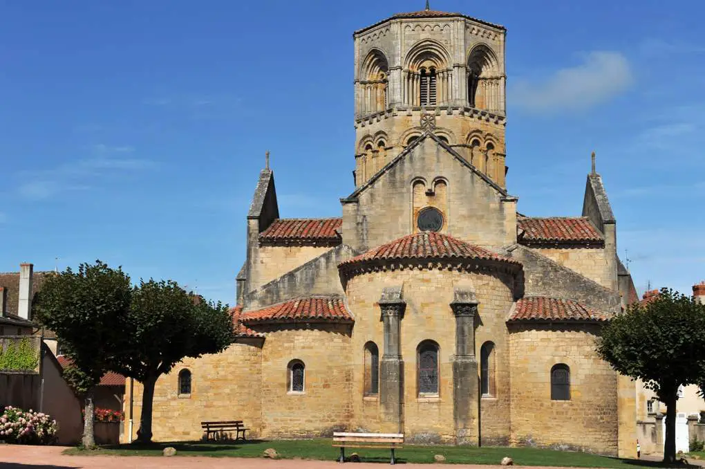 Eglise de Semur En Brionnais