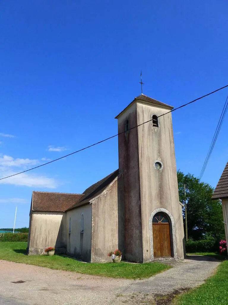 Église de Villeneuve En Montagne (Eglise Saint Denis)