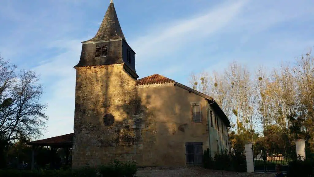 Église Dému