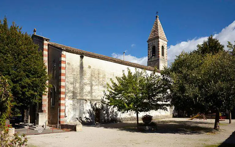 Église D’entrechaux (Saint Laurent La Neuve)