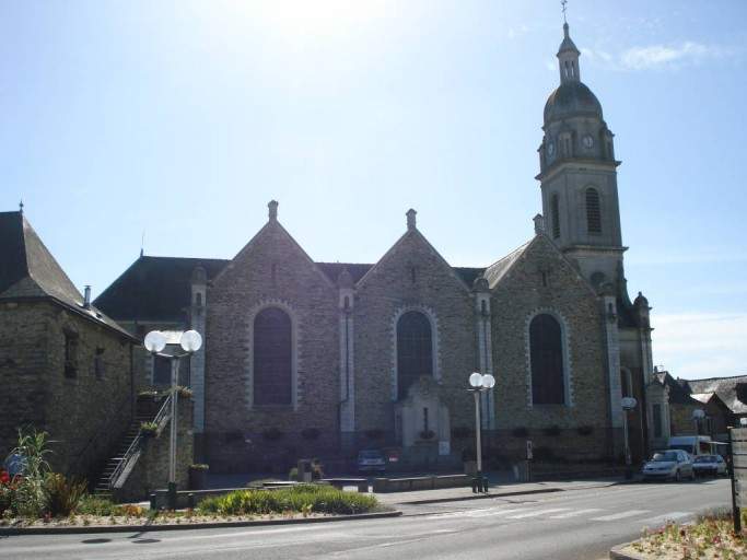 Église Derval (St Pierre Et St Paul)