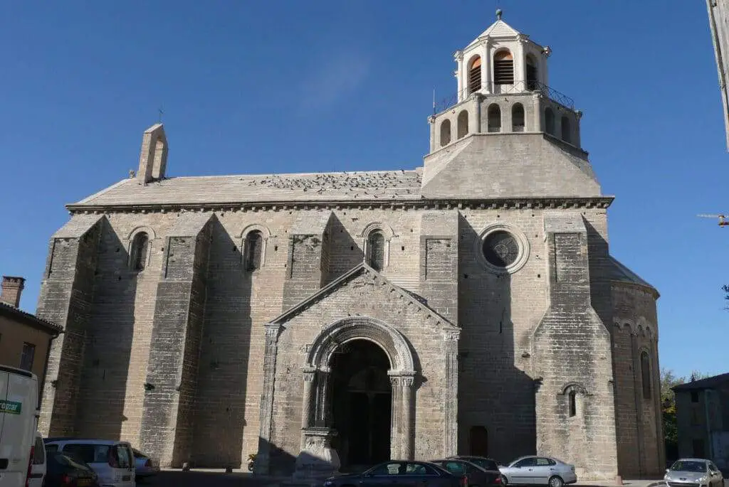 Eglise Du Thor (Notre Dame Du Lac)