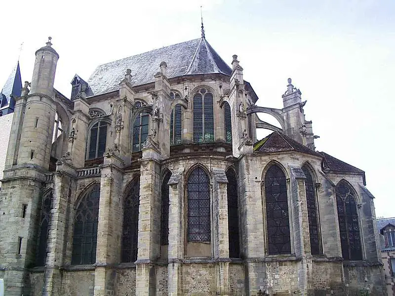 Église Ehpad Résidence Saint Julien (Maison de Retraite de Saint-julien Du Sault)