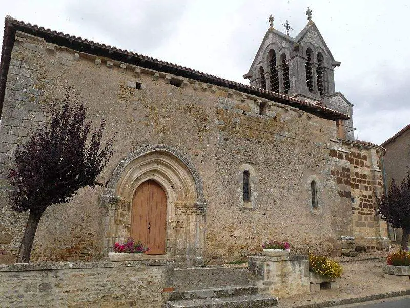 Église Epenède : Saint-hilaire