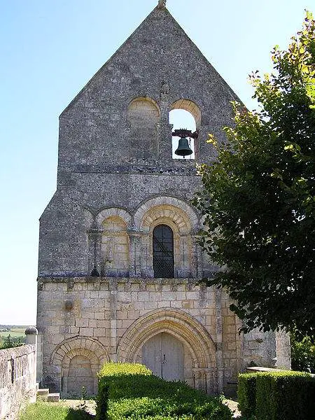 Église Eraville : Saint-pierre