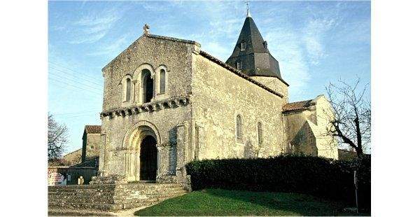 Église Genouillé (Notre-dame)