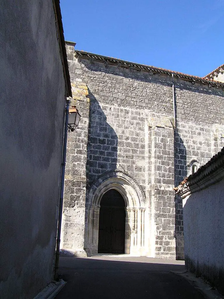 Église Jurignac: Saint-pierre