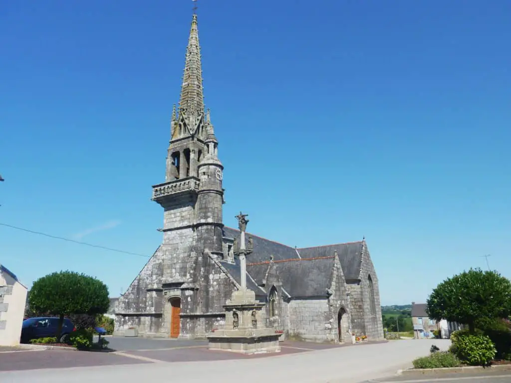 Église Le Cloître-pleyben (Le Cloître-pleyben)