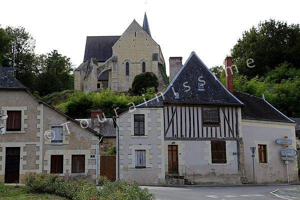 Église Les Essards: Saint-pierre