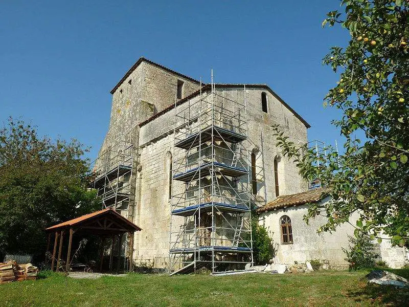 Église Magnac Lavalette Villars: Saint-étienne