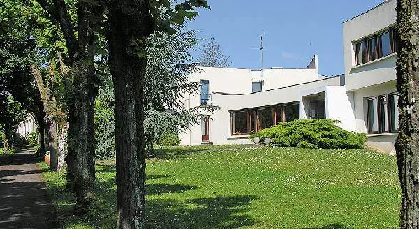 Église Maison Religieuse Religieuses de Sainte Ursule (32 Rue de La Mésangerie)