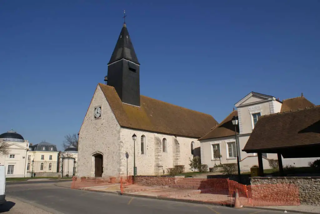 Église Maulette (Saint Pierre)
