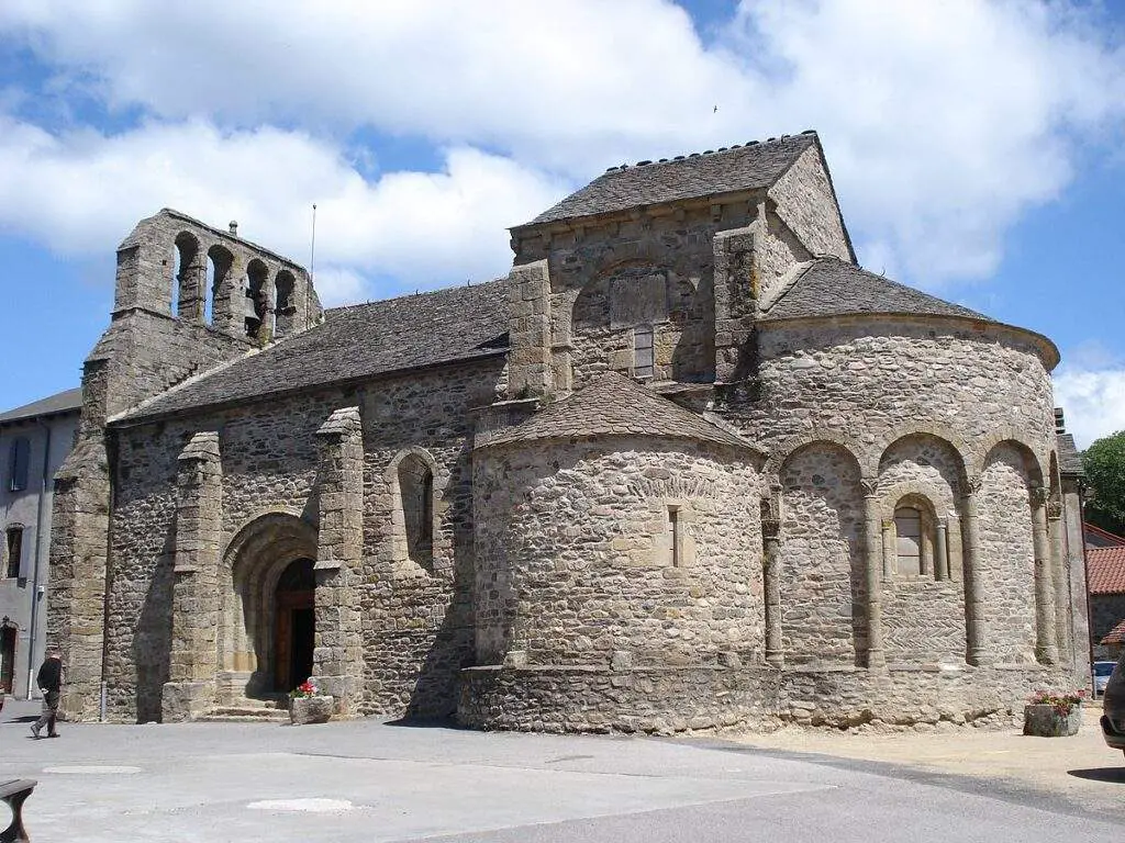 Église Montbrun (St Pierre & St Paul)