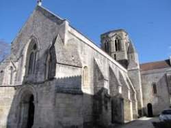 Église Mouthiers-sur-boëme : Foyer Résidence