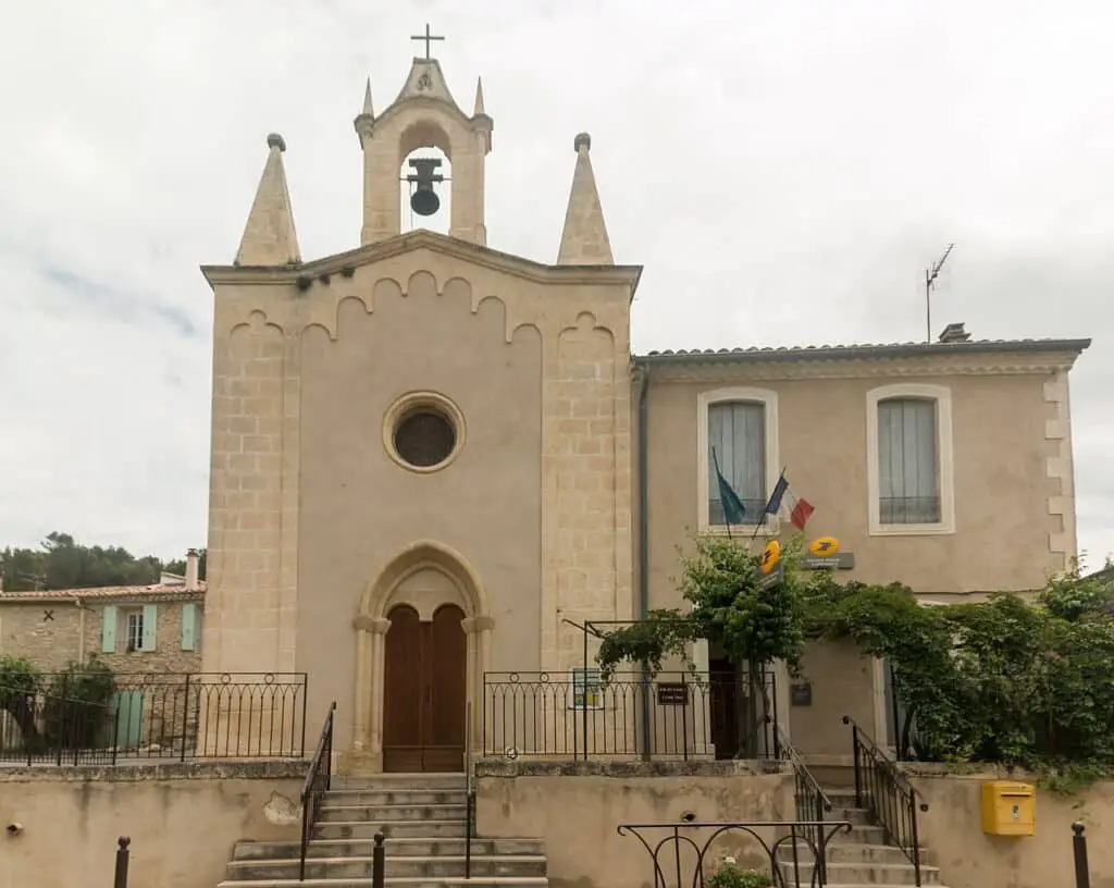 Église Nages Et Solorgues (Saint Saturnin)