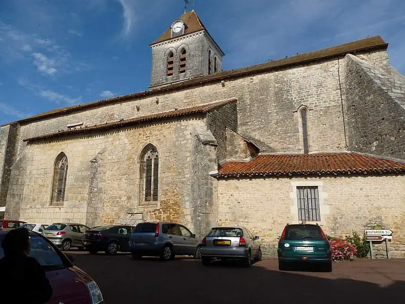Église Nanteuil-en-vallée : Saint-jean-baptiste